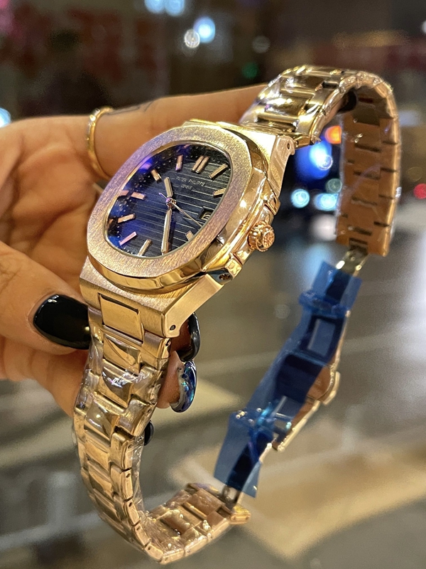 ブランド時計内部構造